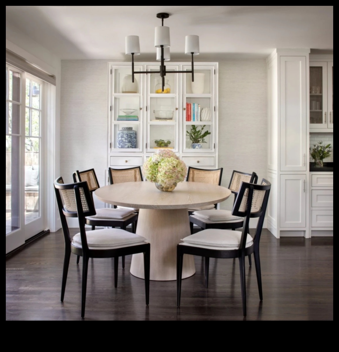 اكتشف جمال الديكور البسيط