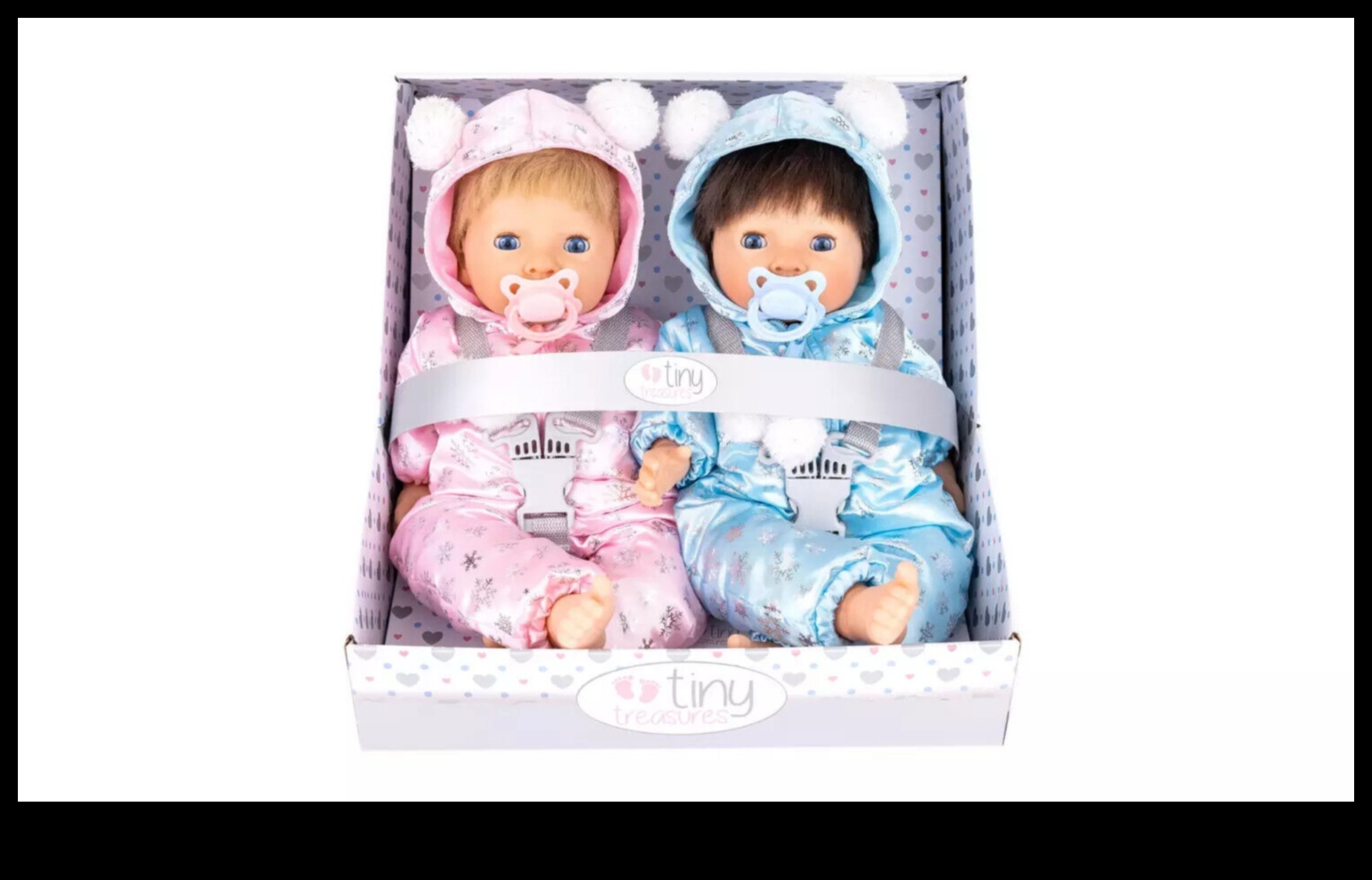 كنوز صغيرة: الاحتفال بالحب والسعادة مع الهدايا